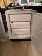 Inbouw vriezer, Witgoed en Apparatuur, Vriezers en Diepvrieskisten, Ophalen, Zo goed als nieuw, Inbouw, Minder dan 60 cm