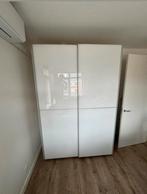 witte kledingkast met melkglas chuifdeuren en led verlichtin, Huis en Inrichting, Kasten | Kledingkasten, Ophalen, Gebruikt, 200 cm of meer