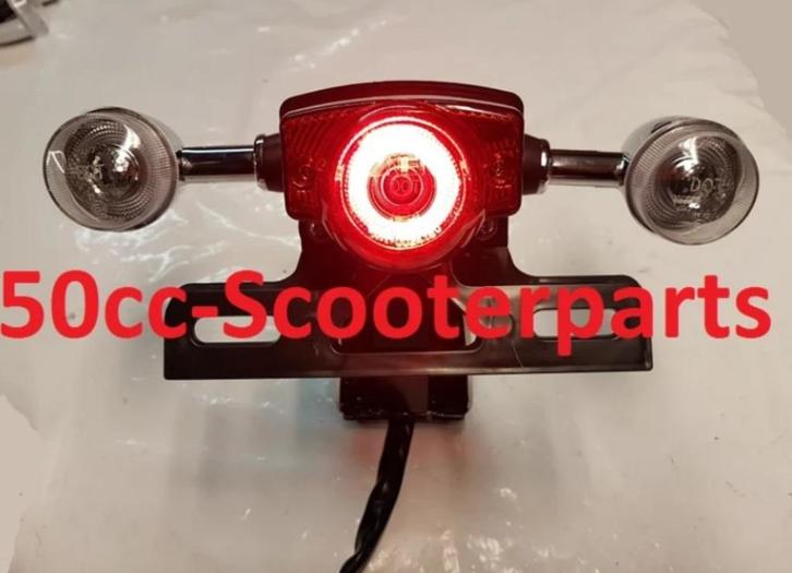 Achterlicht + Knipperlichten Led Agm Btc Retro scooter 44411, Motoren, Tuning en Styling, Ophalen of Verzenden