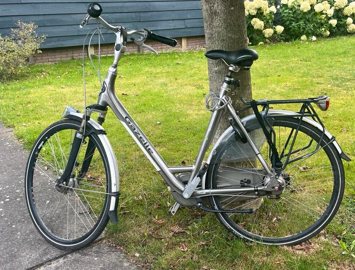 Gazelle damesfiets Montreux LTD 57, Fietsen en Brommers, Fietsen | Dames | Damesfietsen, Gebruikt, Gazelle, (Extra) lage instap