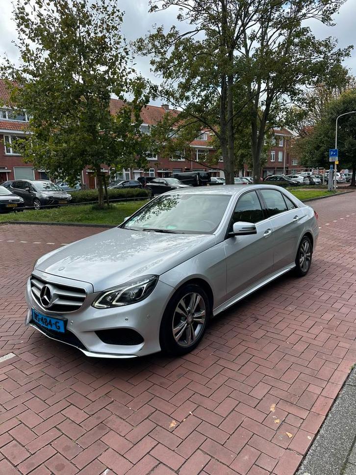 Mercedes-Benz E-Klasse E220 Sedan AUT 2015 Grijs Taxi Klaar, Auto's, Mercedes-Benz, Particulier, E-Klasse, ABS, Adaptieve lichten