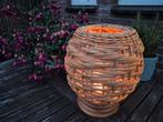 Leuke riet rotan tuinlicht windlicht vaas., Ophalen of Verzenden