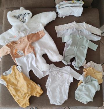 Babykleding maat 50 56 / Baby clothes size 50 56 beschikbaar voor biedingen