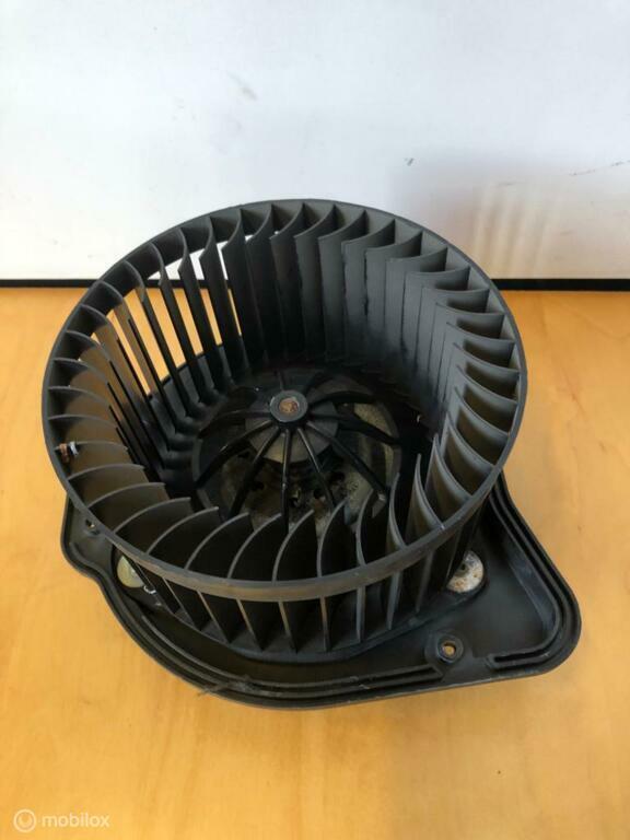Kachelventilatie motor origineel Volvo oa C70/V70/ 09171429, Auto-onderdelen, Airco en Verwarming, Volvo, Gebruikt, Ophalen of Verzenden