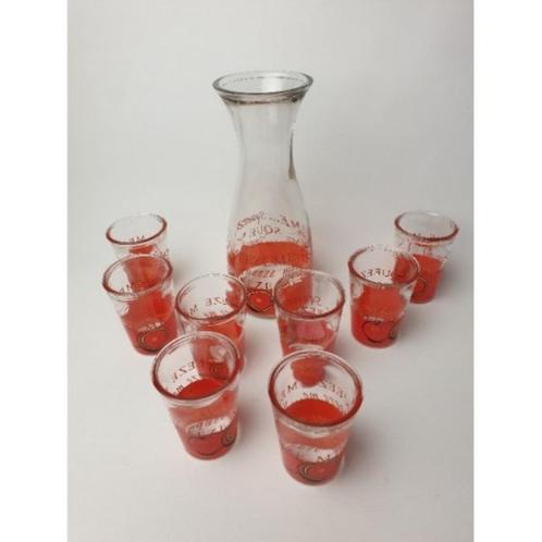 # Vintage squeeze me orange juice karaf en 8 glazen, Huis en Inrichting, Keuken | Servies, Gebruikt, Glas of Glazen, Overige stijlen