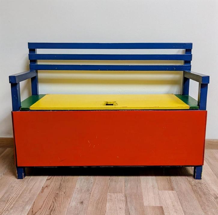 Houten speelgoedbankje, Kinderen en Baby's, Kinderkamer | Tafels en Stoelen, Gebruikt, Stoel(en), Ophalen