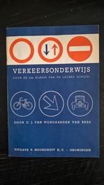 Verkeersonderwijs 2e klas lagere school - Vintage boek, Ophalen of Verzenden, Gelezen, C.J. van Wijngaarden van Rees, Non-fictie