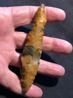 Bodemvondst DOLK steentijd PREHISTORIE intact super patina, Verzenden