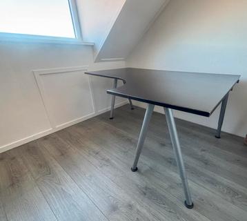 Hoek bureau IKEA Galant 