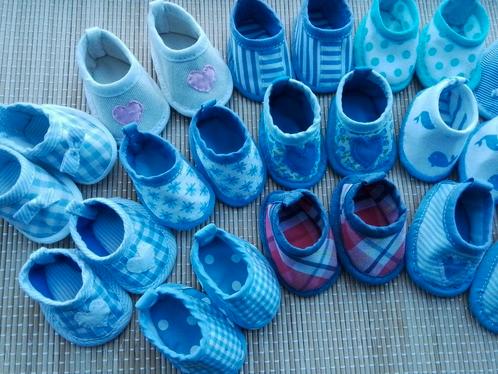 Poppenkleertjes  Handgemaakte POPPENSCHOENTJES voetje 6 cm., Kinderen en Baby's, Speelgoed | Poppen, Nieuw, Babypop, Ophalen of Verzenden