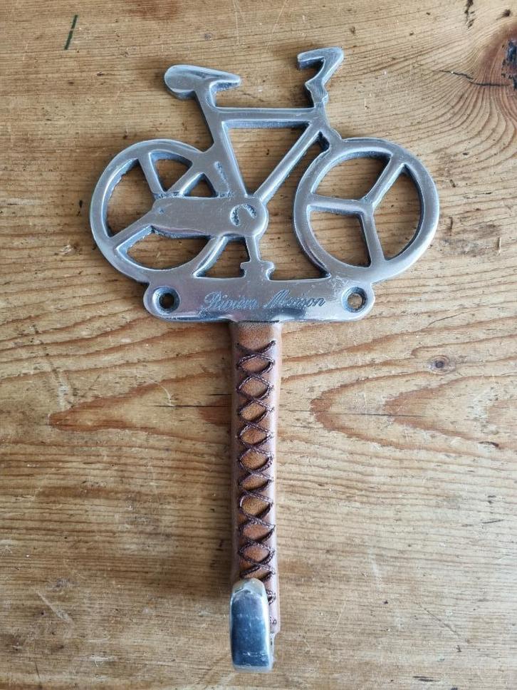 Riviera Maison "Haak met Fiets"., Huis en Inrichting, Woonaccessoires | Krantenbakken en Lectuurbakken, Zo goed als nieuw, Ophalen of Verzenden