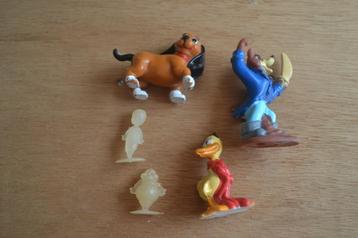 5 aparte oude pvc figuurtjes jaren 80 / 90 beschikbaar voor biedingen