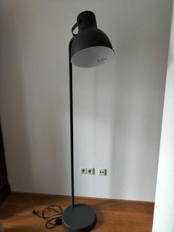 Hectar staande Lamp Ikea  beschikbaar voor biedingen