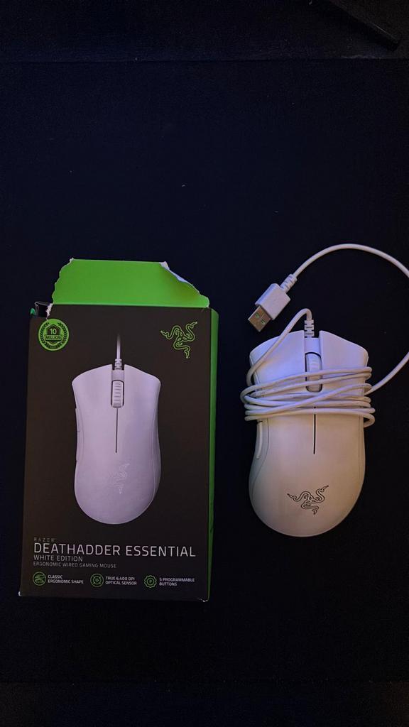 Razer DeathAdder Essential, Computers en Software, Muizen, Zo goed als nieuw, Muis, Rechtshandig, Bedraad, Gaming muis, Ophalen of Verzenden