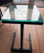 Riviera Maison bijzettafel: 2 stuks, Minder dan 55 cm, Gebruikt, Vierkant, Glas