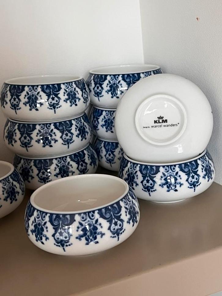 KLM Marcel Wanders delftsblauw schaaltje, Huis en Inrichting, Keuken | Servies, Nieuw, Schaal of Schalen, Overige stijlen, Porselein