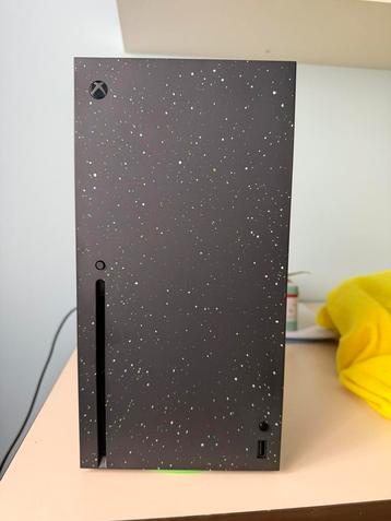 Xbox series x galaxy black beschikbaar voor biedingen