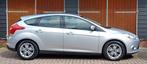 Ford Focus 1.0 EcoBoost Trend, Airco, Trekhaak, Onderhoudsbo, Euro 5, Gebruikt, 635 kg, Zwart