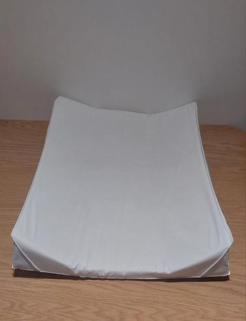 Aankleedkussen - Zo goed als nieuw! beschikbaar voor biedingen