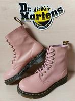 Dr. Martens 1460 Peach, Virginia Maat: 37 UK4, Dr. Martens, Dr. Martens Airwair England, Lage of Enkellaarzen, Nieuw