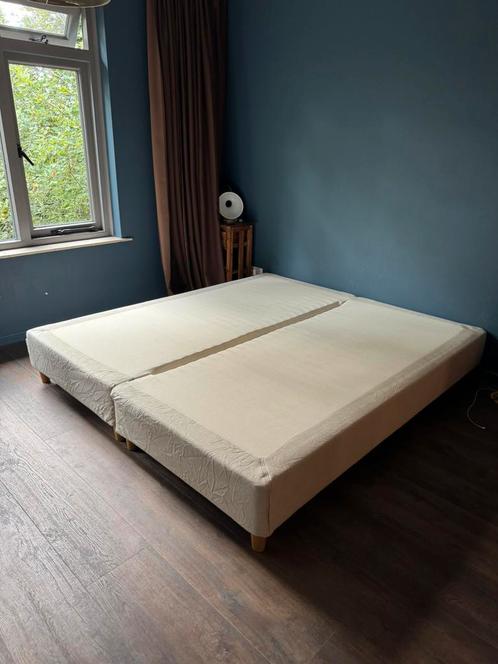 Ikea boxspring 180x200, Huis en Inrichting, Slaapkamer | Boxsprings, Gebruikt, 180 cm, 200 cm, Tweepersoons, Crème, Ophalen