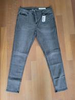 Grijze spijkerbroek maat 46 super skinny fit medium waist, Kleding | Dames, Spijkerbroeken en Jeans, Nieuw, Overige jeansmaten