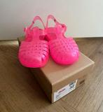 Zwemkleding Waterschoenen schoenen roze maat 32 NIEUW, Zwemschoenen, Nieuw, Ophalen of Verzenden, UV-zwemkleding