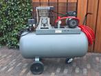 *** Zeer nette Airpress compressor 90 liter ***, Doe-het-zelf en Verbouw, Compressors, 100 liter of meer, Ophalen, Zo goed als nieuw