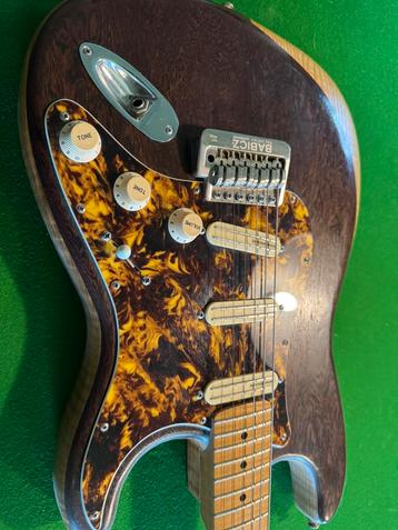 Stratocaster wenge beschikbaar voor biedingen