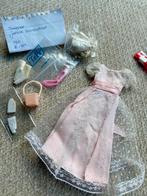 Vintage barbie jurk , Skipper junior Bridesmaid #1934, Ophalen of Verzenden, Gebruikt, Kleertjes