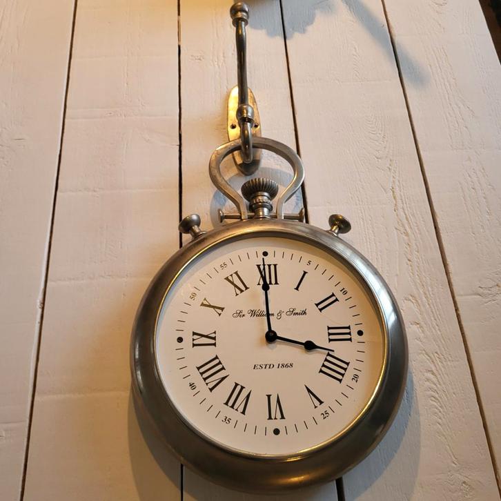 Oude stationsklok, Huis en Inrichting, Woonaccessoires | Klokken, Gebruikt, Wandklok, Ophalen of Verzenden