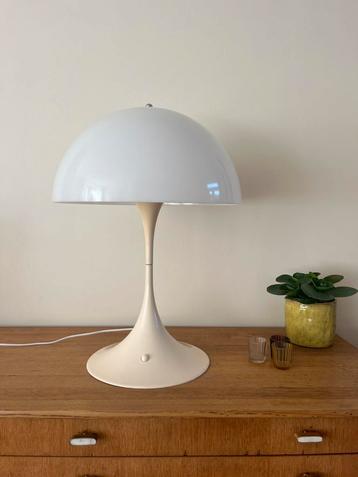 Louis Poulsen Panthella tafellamp - space age - Deens design beschikbaar voor biedingen