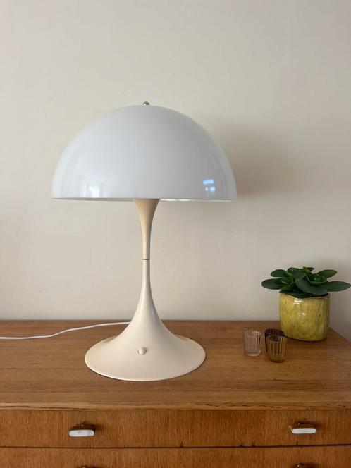 Louis Poulsen Panthella tafellamp - space age - Deens design, Huis en Inrichting, Lampen | Tafellampen, Zo goed als nieuw, Minder dan 50 cm