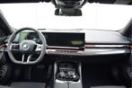 BMW i5 eDrive40 M Sport / Trekhaak / Adaptieve LED / Comfort, Automaat, 2095 kg, Zwart, Zwart