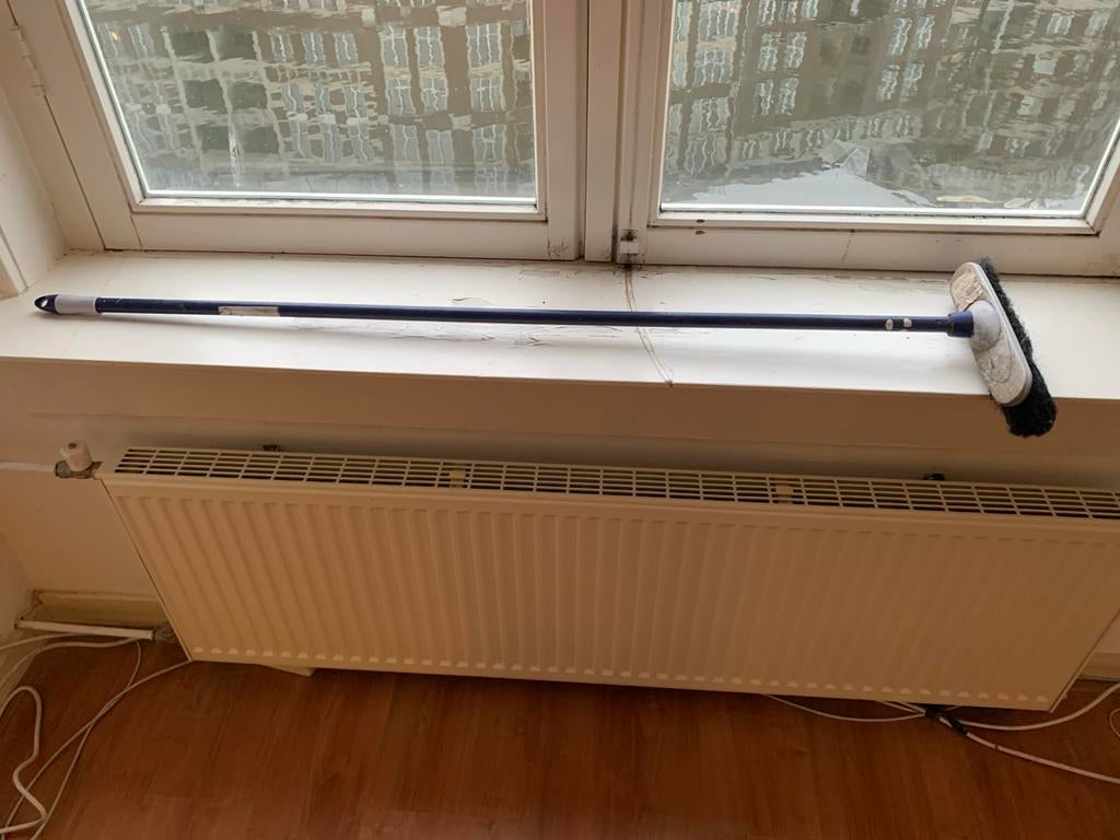 Bezem voor Binnen en Buiten, Ophalen, Bezem of Borstel