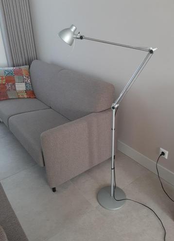 Grijze Retro Model Halogeen Vloerlamp - Leeslamp beschikbaar voor biedingen
