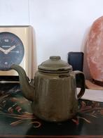 Theepot groen emaille metaal 1,5l, Antiek en Kunst, Antiek | Emaille, Ophalen of Verzenden