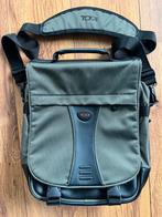 Groene TUMI messenger tas met veel ruimte., Sieraden, Tassen en Uiterlijk, Tassen | Rugtassen, Ophalen of Verzenden, Zo goed als nieuw