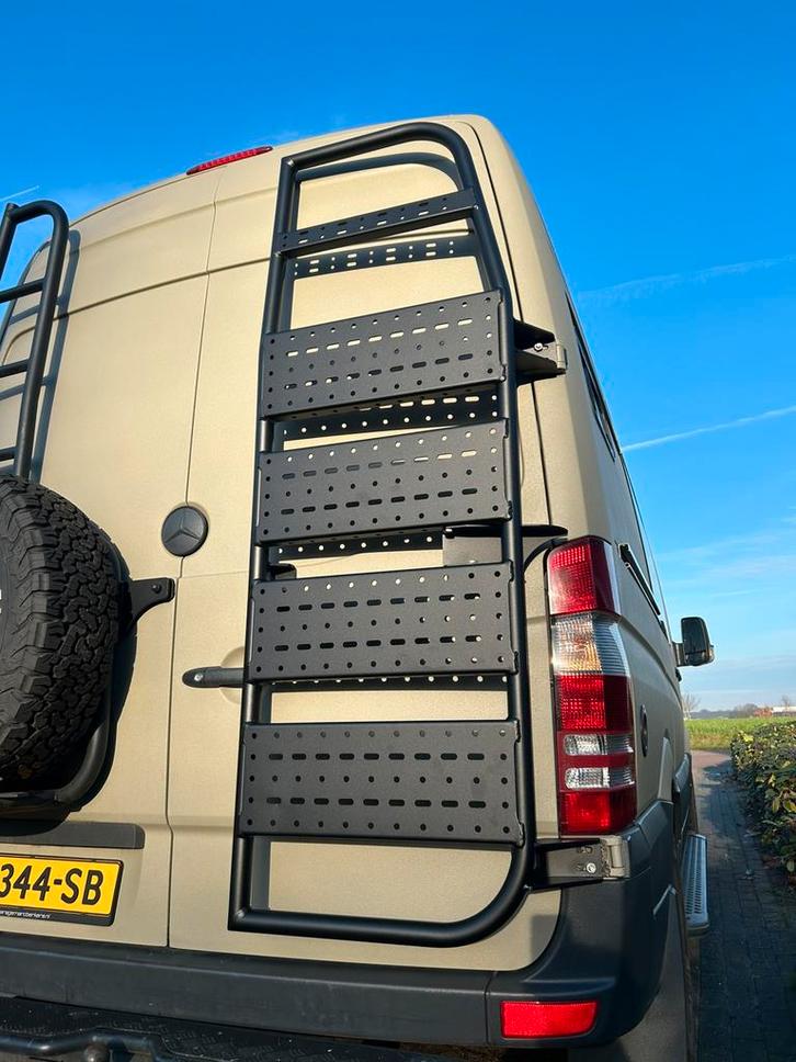 Cargo ladder Mercedes Sprinter, Auto-onderdelen, Carrosserie en Plaatwerk, Spatbord, Universele onderdelen, Achter, Nieuw, Ophalen of Verzenden