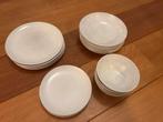 IKEA Servies - Borden en Kommen - wit, Huis en Inrichting, Keuken | Servies, Gebruikt, Ophalen of Verzenden, Bord(en), Effen