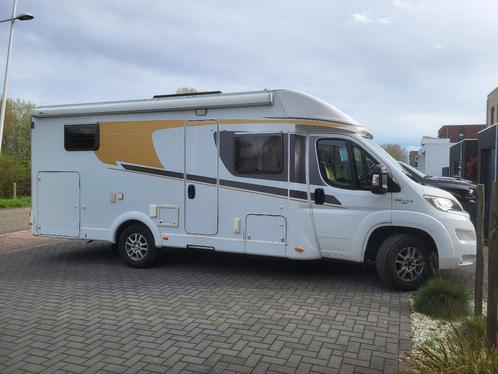 Carado (HYMER) T448 lengtebedden + hefbed, Caravans en Kamperen, Campers, Particulier, tot en met 5, Half-integraal, Carado, Fiat