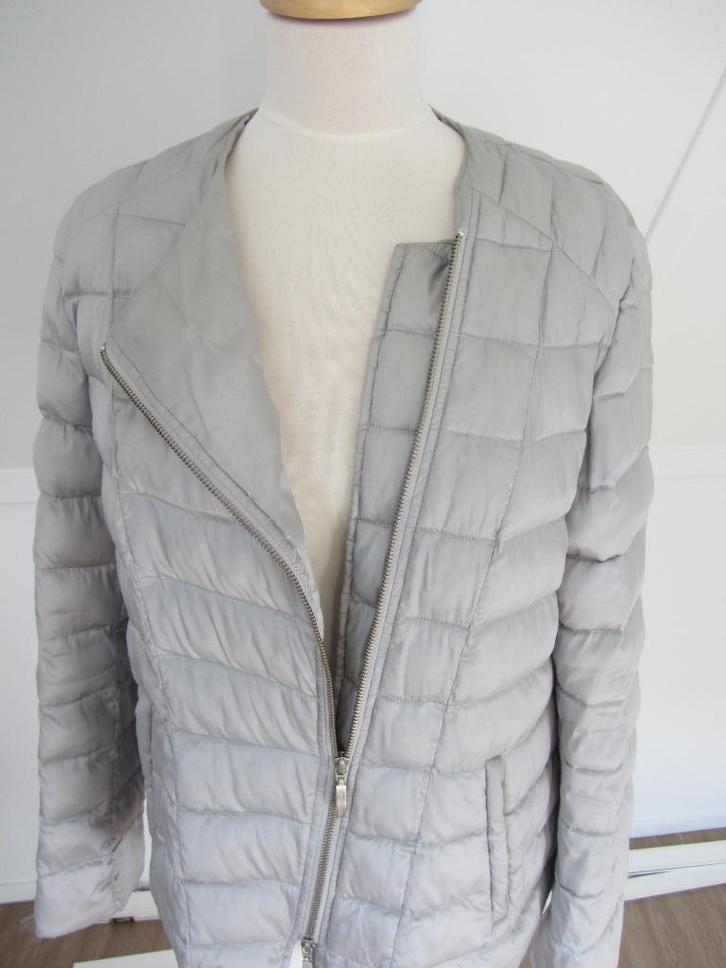 Jack 44, l.grijs, ritsen, puffer, Caroline Biss, z.g.a.n., Kleding | Dames, Jassen | Winter, Zo goed als nieuw, Maat 42/44 (L)
