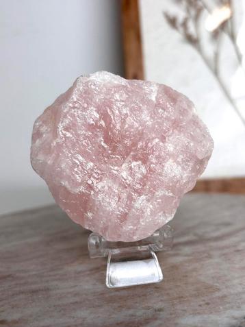 Rozenkwarts beschikbaar voor biedingen