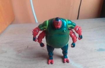 Ben 10 gorvan figuur  beschikbaar voor biedingen
