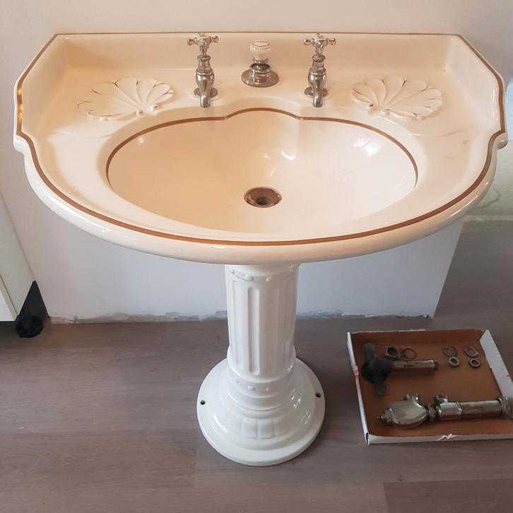 Antieke porseleinen wastafel, PORCHER A PARIS, Doe-het-zelf en Verbouw, Sanitair, Gebruikt, Wastafel, Ophalen