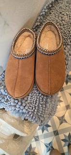 Ugg Tasman maat 39, Ophalen of Verzenden, Zo goed als nieuw, Bruin