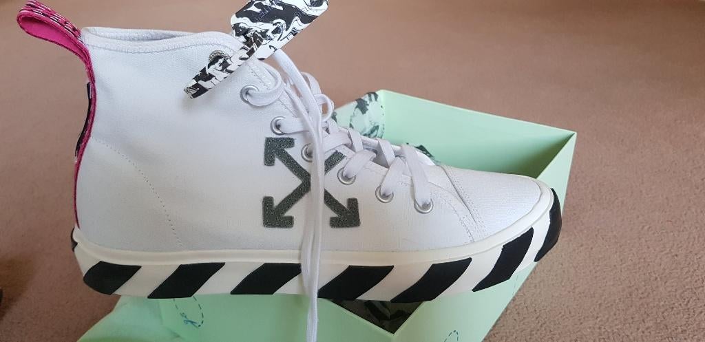 OFF-WHITE Vulcanized Mid Top Grey Arrow, Kleding | Heren, Schoenen, Wit, Nieuw, Ophalen of Verzenden, Sneakers of Gympen