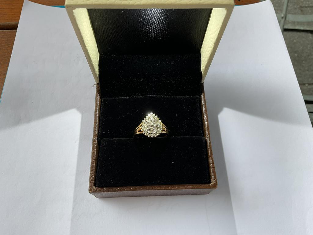 Ring goud met diamanten, Nieuw, Ophalen of Verzenden, 17 tot 18, Dame