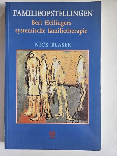 Familieopstellingen : Bert Hellingers systemische familiethe, Boeken, Psychologie, Zo goed als nieuw, Ophalen of Verzenden