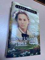 Bevrijdend Licht - Lynn Austin Roman, Ophalen of Verzenden, Gelezen, Nederland